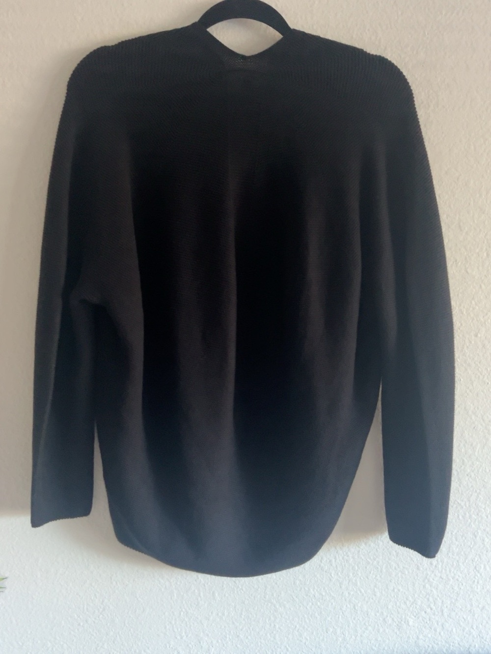Uniqlo Women’s XL Black V-Neck Oversized Knit Sweater Dolman High Low Hem - Picture 5 of 10